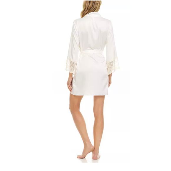 Flora Nikarooz Kit White Lace Trim Wrap Robe - Picture 5 of 9